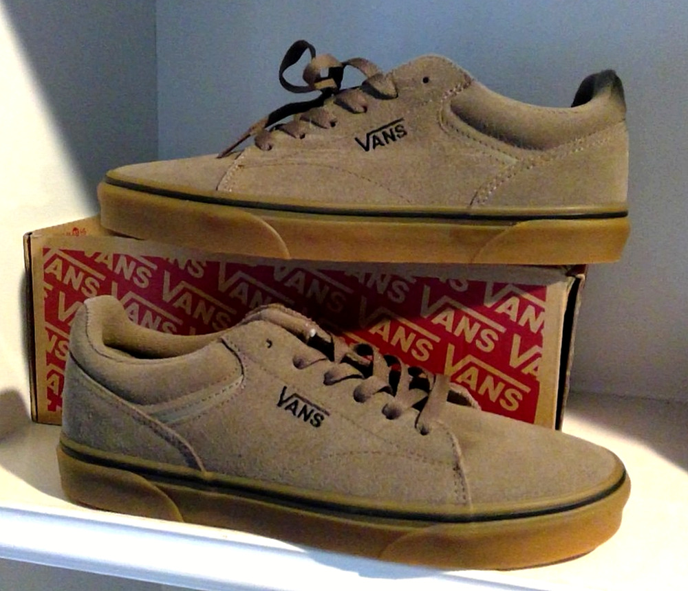 Vans Seldan Suede Brown/Gum Size 8. New in Box, No Top
